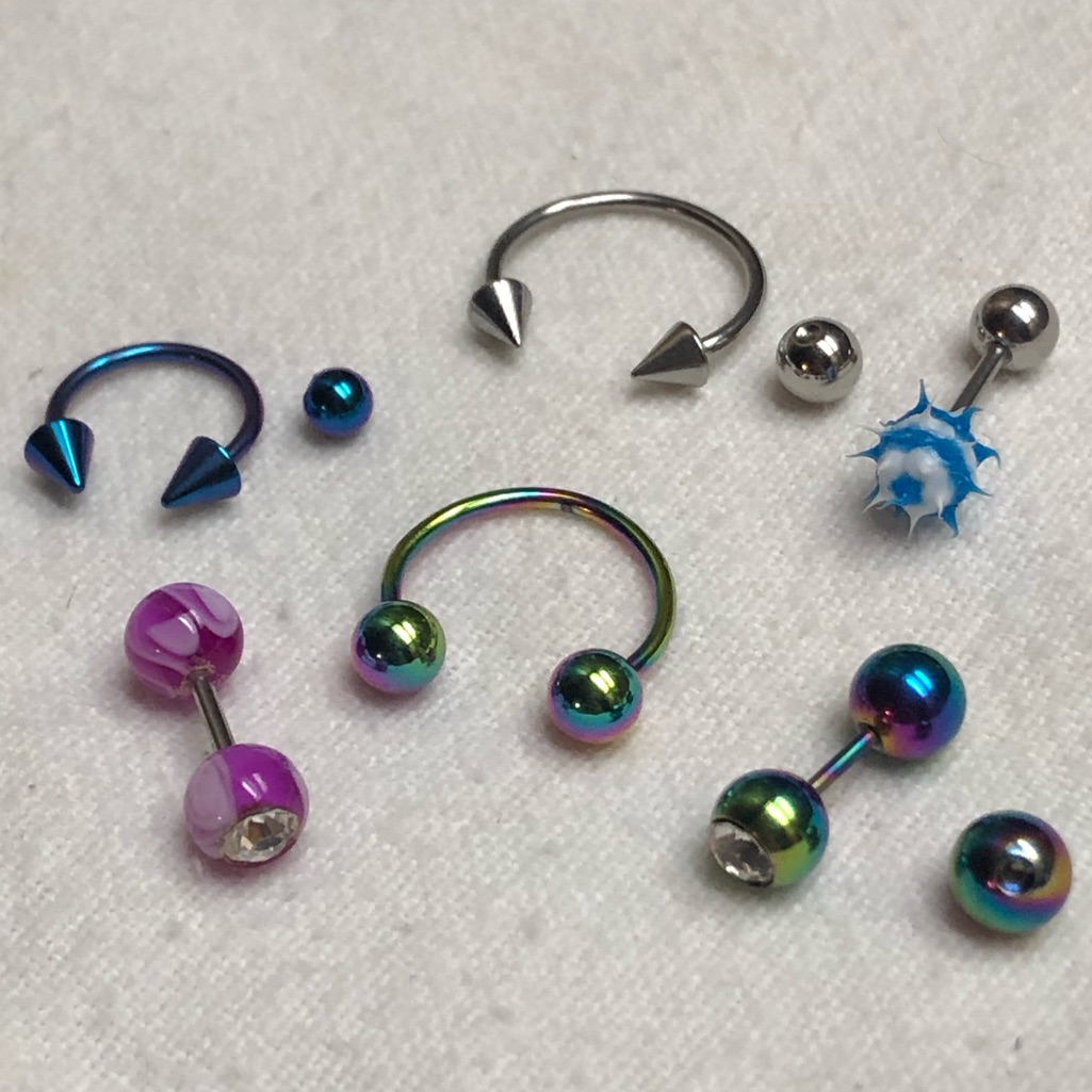 Six Mini Gauges With Three Extra Balls 5$